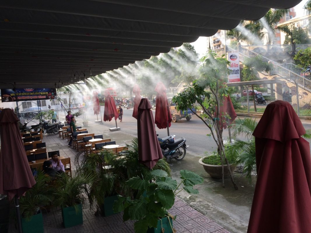 Lắp đặt hệ thống máy phun sương