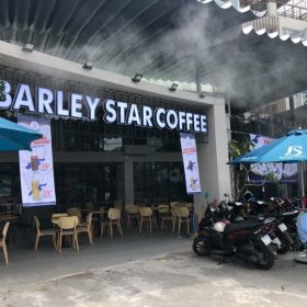 hệ thống phun sương mặt tiền quán cafe