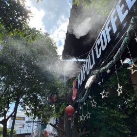 Hệ thống máy phun sương quán cà phê