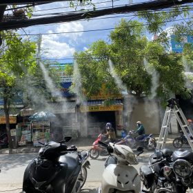 máy phun sương quán cafe