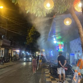 Phun sương cao áp mặt tiền quán cafe